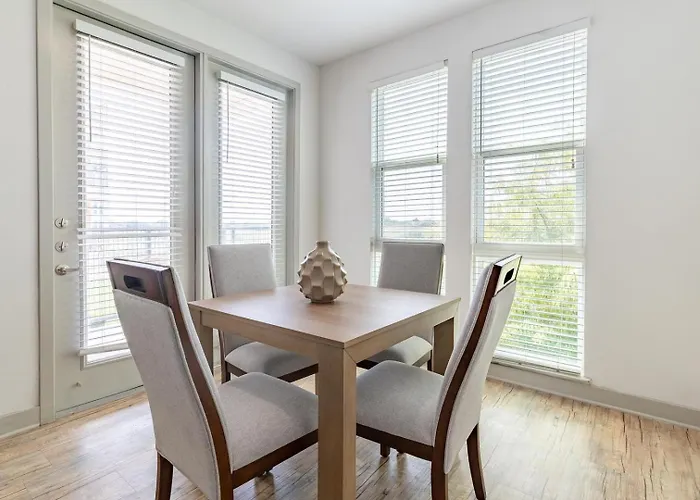 Landing Modern 2bd In Downtown Worth Apartment *