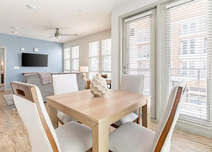 Landing Stylish 2Bd In Downtown Fort Worth
