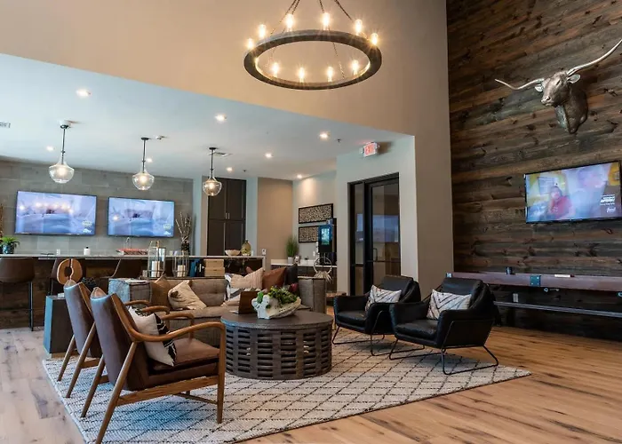 Landing Modern 2bd In Downtown Worth Apartment